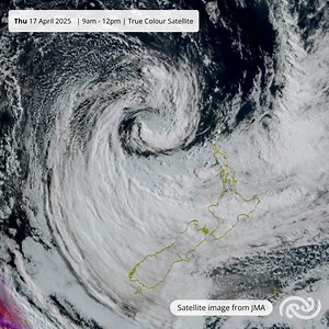 🤔Wondering what’s causing all this bad weather? Cyclone Tam sitting northwest of the country continues its southward movement out in the west, dragging wet and windy weather across much of Aotearoa New Zealand, especially up north. 🔃You can clearly see the clockwise rotation around “Tam” in the satellite image. For a more detailed look at all the weather brought on by this feature, keep a close eye on the forecasts and warnings. bit.ly/metservicenz bit.ly/AllWarnings | MetService New Zealand