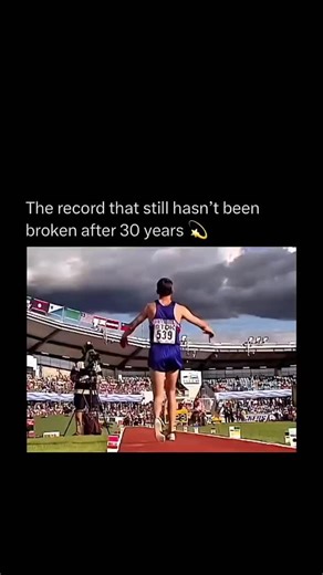 knowledge on Instagram: "This record still hasn’t been broken for over 30 years. Jonathan Edwards’ legendary triple jump performance set a benchmark that athletes around the world are still trying to reach. At a time when training methods and technology were far more limited, his jump redefined what was thought possible in the event.Even today, with advanced sports science and faster tracks, no one has been able to surpass it. His achievement is widely regarded as one of the most dominant and en