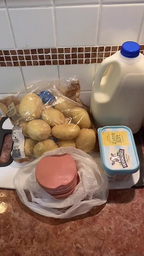 Traditional Aboriginal Cooking: Devon-Wrapped Mashed Potatoes