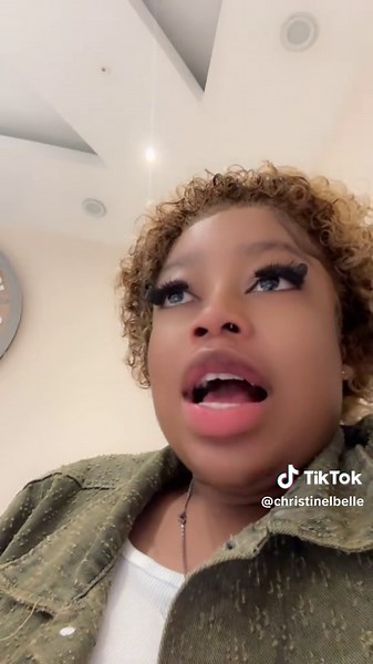 Vidéos de CHRISTINE L’BELLE🖤 (@christinelbelle) avec Last Hope - Steve Ralph