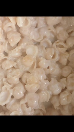 Kid-approved dinner tonight ✨ Annie’s Super Mac Shells & Parmesan was a hit with my kids, and I love that it has 14g of protein. My husband the texture felt a little different, but the kids didn’t notice at all…bowls were empty in minutes. @influenster @Annie's Homegrown #complimentary #annieshomegrown