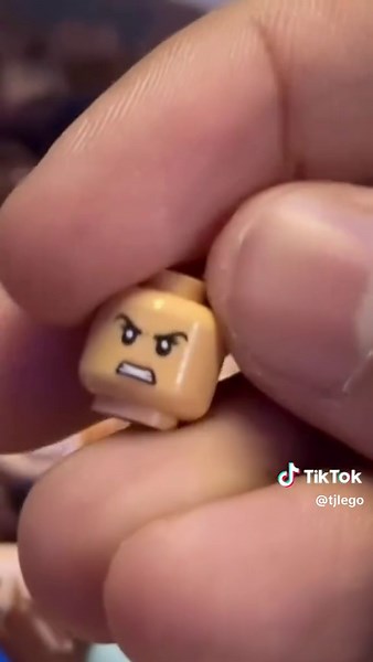 LEGO Hawkgirl Tutorial for Superhero Fans
