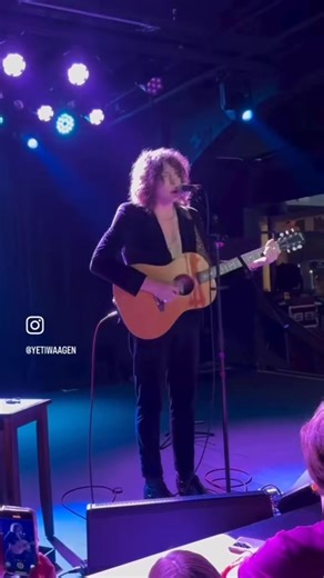 ❤️ | Barns Courtney