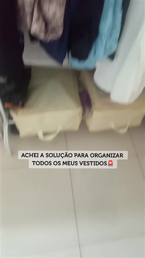 Acabei de achar a solução para organizar os meus vestidos. Comprei a arara mais funcional do Tiktok shop. #araraderoupas #arara #organizador #donadecasa #mulheresempreendedoras