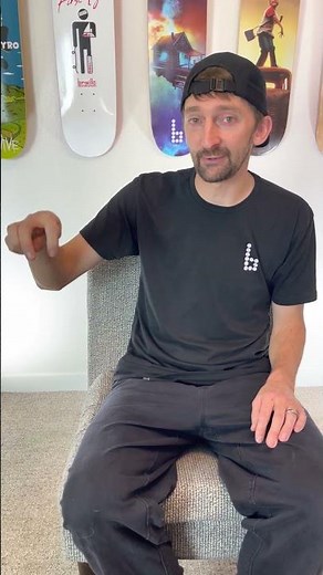 What is goofy vs regular skateboarding?