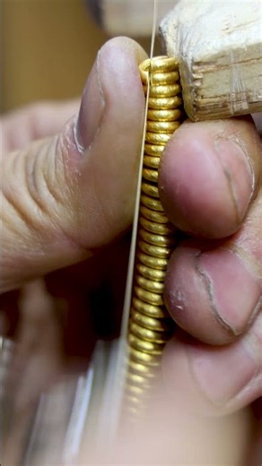 Watch how 24K Gold is turned into a bracelet