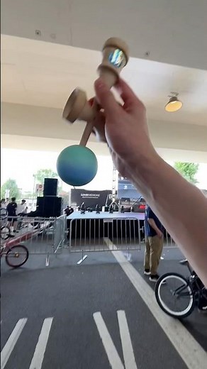 PRO kendama skills! 😱 #kendama #trickshot ​@FISEWorld