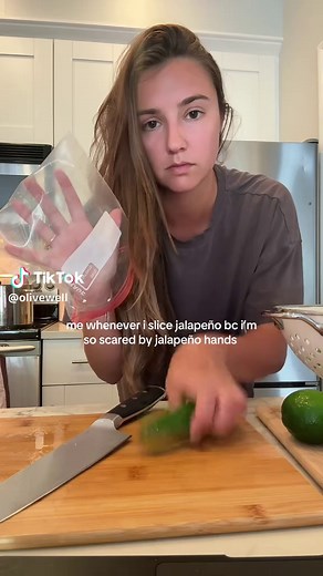Jalapeño Hands: How to Handle Peppers Safely