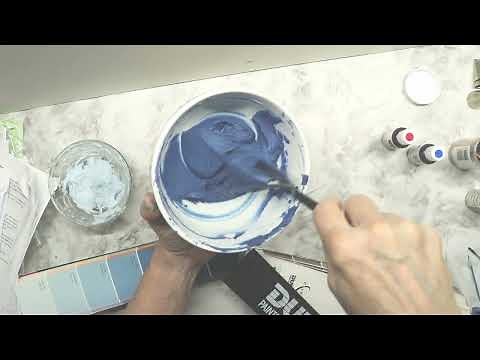 How to make royal blue buttercream icing #cakedecorating #foodcoloring