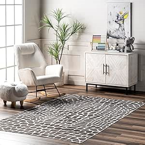 nuLOOM Nora Kids Giraffe Machine Washable Area Rug, 4x6, Dark Grey