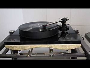 Gold Note Mediterraneo turntable