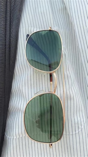 Explore Stylish 70s Inspired Outfits with Flared Pants