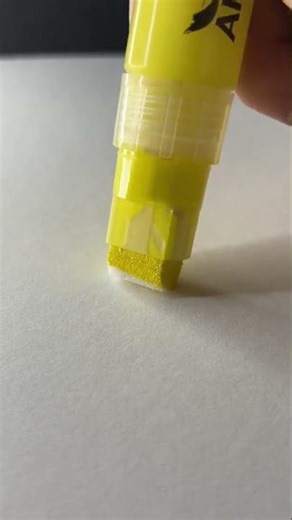 Amazing Yellow Paint Marker Effect - Watch the Paint Puddle Grow!