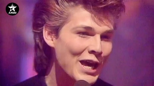 A ha - Take On Me (TOTP 1985) #AHa #TakeOnMe #AlternativeRock #PopRock #SoftRock #Live #TopHits #Hits80s90s #Music80s90s #ARGoodMusic | AR GOOD MUSIC