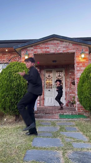 깜짝 등장..! 🔫🔫 #step #fyp