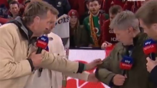 VIDEO. Rugby : "Pile au bon moment !" En plein débat, un oiseau défèque sur Ronan O’Gara, le coach de La Rochelle, en direct à la télévision