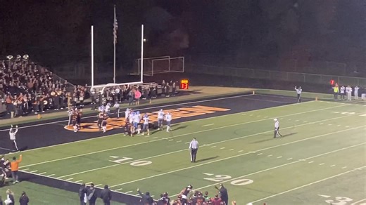 Green wins! 34-27 in OT, here’s the play that gave the Bulldogs the lead. The Bulldogs are 5-5. The Blue Streaks finish 7-3. #WHBCSports | News-Talk 1480 WHBC