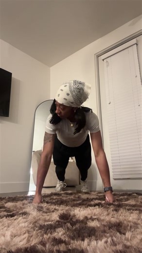 archer pushups to fist pushups.. #pushupschallenge #fyp #postworkout #gymtok