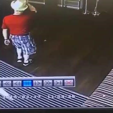 Woman poops while walking to Starbucks