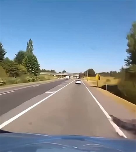 Mehditrucks (ecpp) on Instagram‎: "شكون ل فيه ديفوا"‎