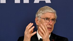 La "loi Wenger" pour les hors-jeu déjà en phase de test, petite révolution en vue pour le football