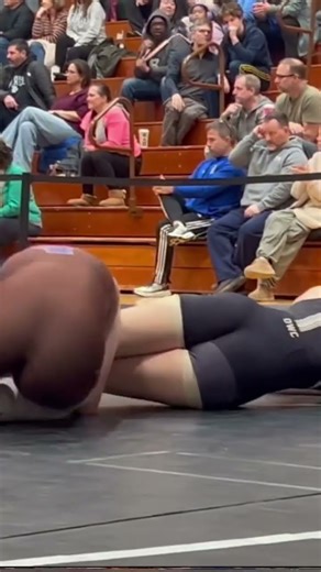 A thrilling women’s match. Whose back touches the ground first?