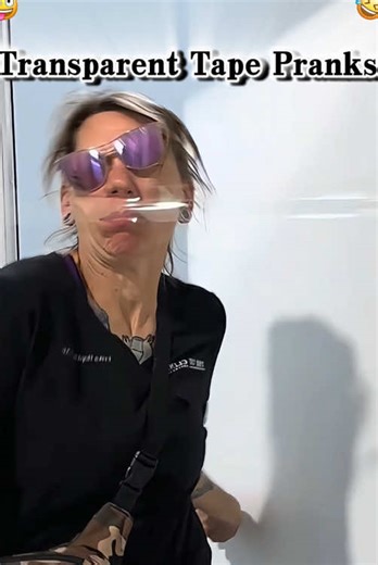 Transparent tape prank 😆🤣😂#virał #foryoupage #funny #funnyvideo #funnymoments