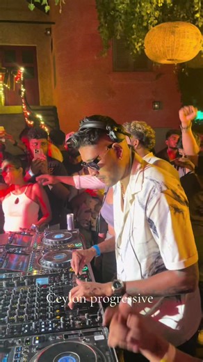 Backstage with Ramses Sébastien Léger: Ceylon Progressive