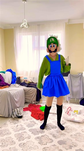 Mario keeps things clean, but Luigi…not so much!😏The Super Mario Galaxy Movie Luigi Nintendo #mario