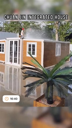 See how we blast this expandable house with high-pressure water—joints, windows, panels all sealed tight, zero leaks! Built to stand up to rain, storms, any weather. Reliable dry space for worksites, camps, stays. Quick setup, global shipping 🚢 #WaterproofTest #LeakProofHouse #WeatherResistantTempHome #WorksiteAccommodation | 张琛