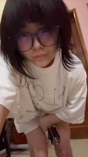 5.1M views · 2.5K reactions | i haven’t stopped spinning #fyp #lightsaber | Gogi Farts | Facebook