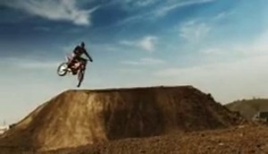 VIDEO COPILOT - 01. Basic Sky Replacement Learn to enhance video with sky replacement - After Effect