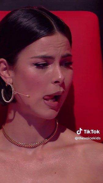 Die große Stimme hinter dem Vorhang bei The Voice Kids