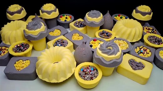 ASMR crunchy baking soda _ Pastel colors #asmrsounds #asmrbakingsoda #asmrsofting #asmr