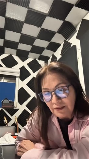 También Ana Gabriel nos cuenta este año 2026, será de descanso total para ella, no habrá ningún show, sino hasta el 2027 regresar con toda la energía como siempre. | Ana Gabriel México Fans