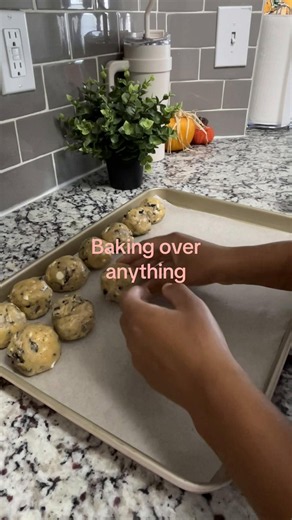 Baking Cookies for Fall: Teen Baker Tips and Easy Recipes