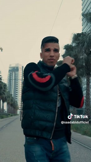“Way way” is a new street dance that is spreading through social media. It has become very popular among Morocco’s youth. Danced on Raï music, the “Way way” dance relies heavily on miming. We wanted to showcase this new dance while filming in a brand new district: Casablanca Finance City. #ramadance2023 #morocco #casablanca #cfc #dance #wayway #reel #tiktok #meta #culture #music