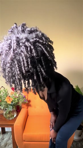 When that flexi rod set gets a little frizz and volume 🤩 #naturalhair #flexirods #curlyhair #flexirodset #blackhair