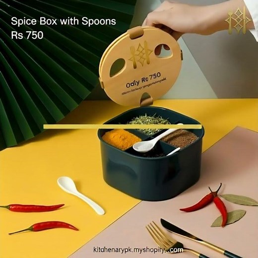 Spice box with spoon