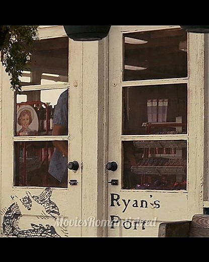Romantic Moment in Netflix Movie Safe Haven