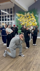 Easy Top Rock Tutorial 📚 Featuring the definition of “team work makes the dream work” the @cleannorthcrew out of the UK! 💯 This is a beginners level Top Rock step. My advice for this dance step and pretty much any basic dance step is always to DANCE TO THE BEAT! Take your time and get each movement clean and confident. As always, stay consistent and don’t give up! 🔥 #toprock #tutorial #dance #dancesteps #dancemoves #danceteacher #dancers #bboy #bboys #bgirl #bgirls #hiphopdance #streetdance #