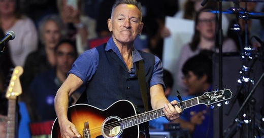 Bruce Springsteen Hints at Australia Tour