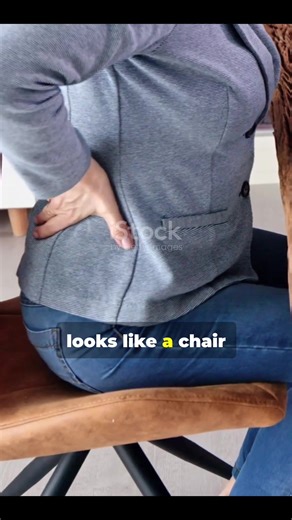 Try this 10-sec DIY lumbar support hack using just a towel. Instant back relief for your Work-From-Home chair! ✅ Game changer! Did it work for your low back pain? 👇#backpain #lowbackpain #workfromhome #Uk #officesyndrome #backpainrelief #lumbar #ConSantanderConecto