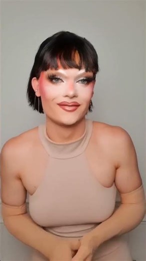La drag queen Vierge