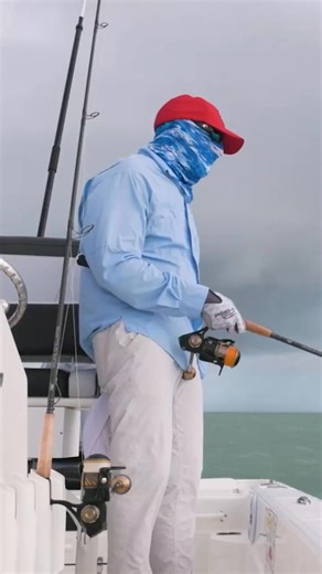 Inshore or offshore — how do you fish your Skeeter SX? 🌊 #saltwaterfishing #inshorefishing #troutfishing #sx #bayboats View our inventory at http://southtexasmarinecenter.net/! . . . #eatsleepfishdominate | South Texas Marine Center