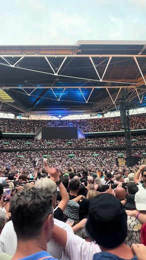 OASIS WEMBLEY #Oasis #wembley #25thjuly #ponzan