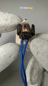 🚀 DIY DC Motor Experiment – Watch the Magic of Electricity! ⚡🔧 #DCMotorExperiment #DIYGadgets #ElectronicsFun #TechInnovation #STEMProjects #MakerMindset #ScienceIsCool #EngineeringDIY #AdityaExperiments #ViralTech #facebookviral #reelstrending | Crazy experiment