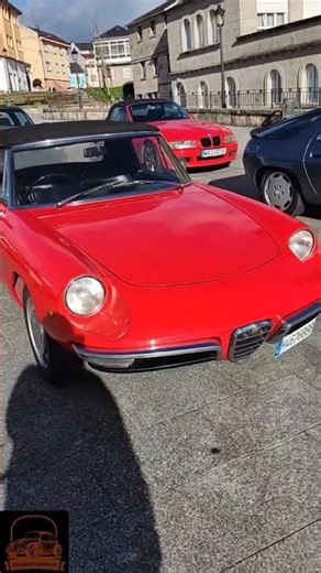 Interesting facts about the Alfa Romeo Spider 1300 Junior.