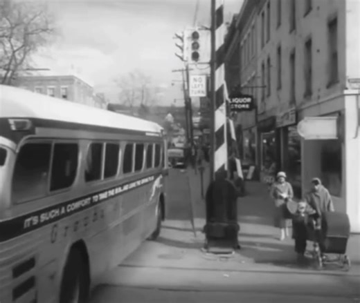 Greyhound Bus on Warren Street, 1959 Clip from film, "Odds Against Tomorrow" | Forgotten memories of Hudson, N.Y.