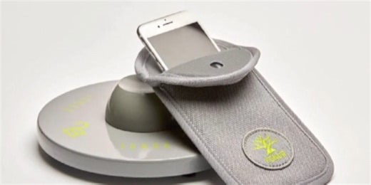 School district rolls out signal-blocking cell phone pouches for students